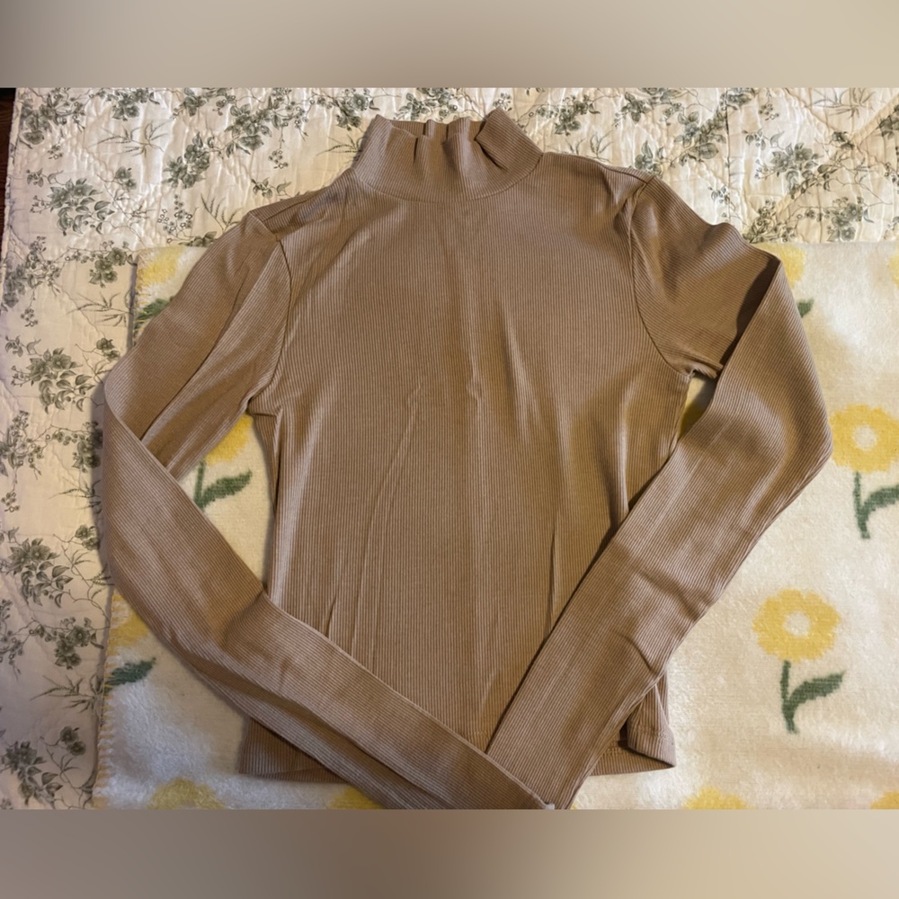 American Eagle Outfitters Tan Ribbed Top